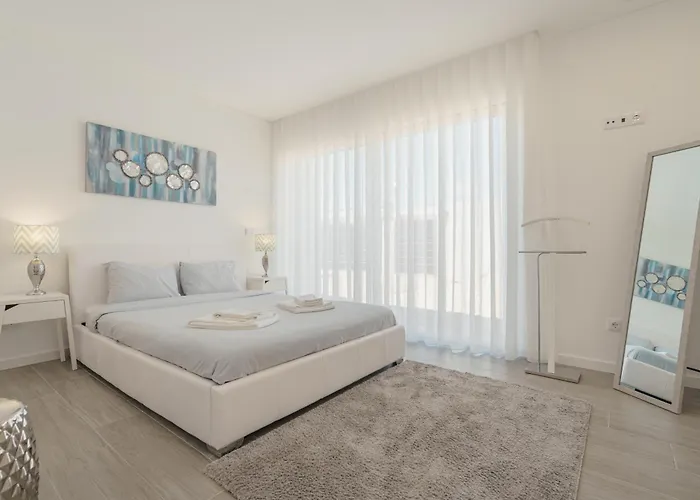 Casa Ventosa With Private Pool Santa Barbara (Lisbon)