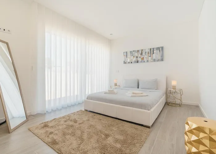 Casa Ventosa With Private Pool * Santa Barbara (Lisbon)